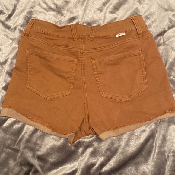 Womens brown shorts - Picture 3 of 3